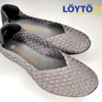 (Suomi) Bernie Mev Catwalk – Hopeiset Punotut Ballerinat – Memory Foam – Koko 36