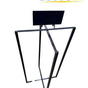 Musta infoteline 90cm yläviistosta kuvattuna