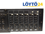Takapaneelin 6 XLR-mikrofonituloa sekä phantom-virtakytkimet Inter-M PAM-360A -vahvistimessa.