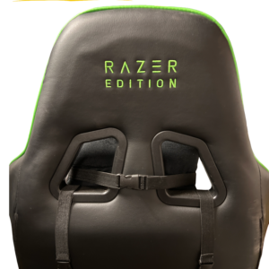 Razer Tarok Pro pelituolin selkänojan takaosa Razer Edition kirjailulla