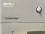 HP LaserJet Pro M404n mallimerkintä tulostimen etupaneelissa